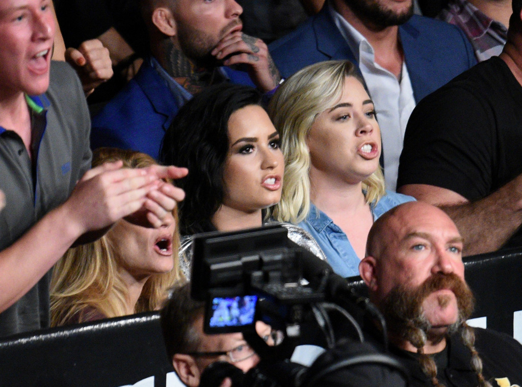 demi lovato and ufc demi lovato gets into fighting spirit in first appearance demi lovato and ufc demi lovato gets into fighting spirit in first appearance